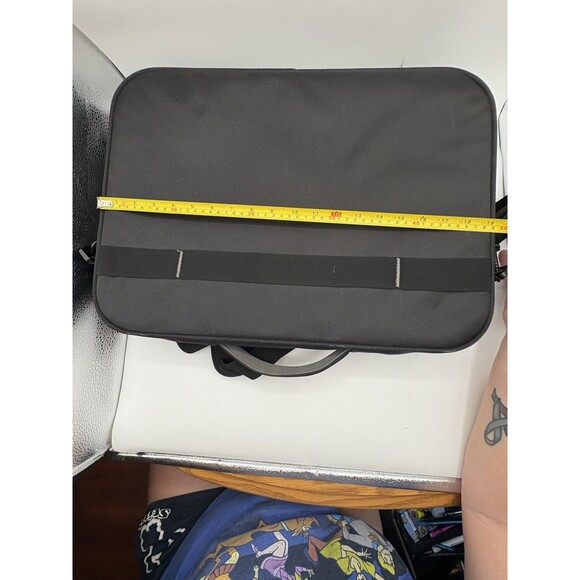 Case Logic VNC-218BLACK 18 Inch Laptop Bag Briefcase Soft Computer Unisex - Picture 13 of 15